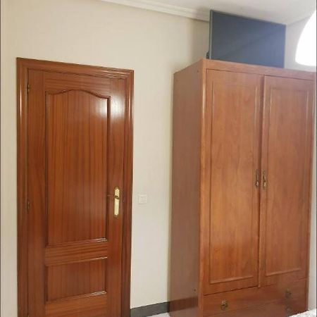Private Room With Shared Bathroom Salamanca Exterior photo